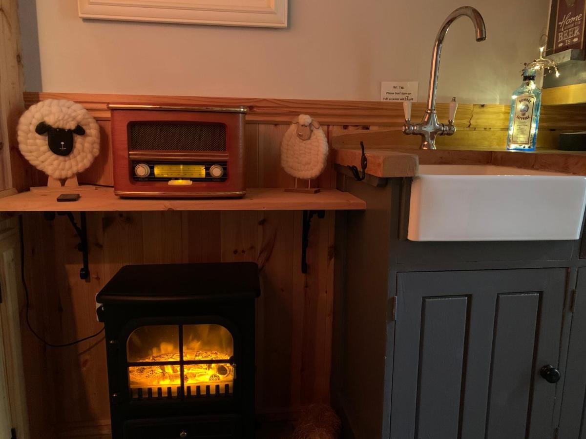 Sheepwash Shepherds Hut Bebside 外观 照片